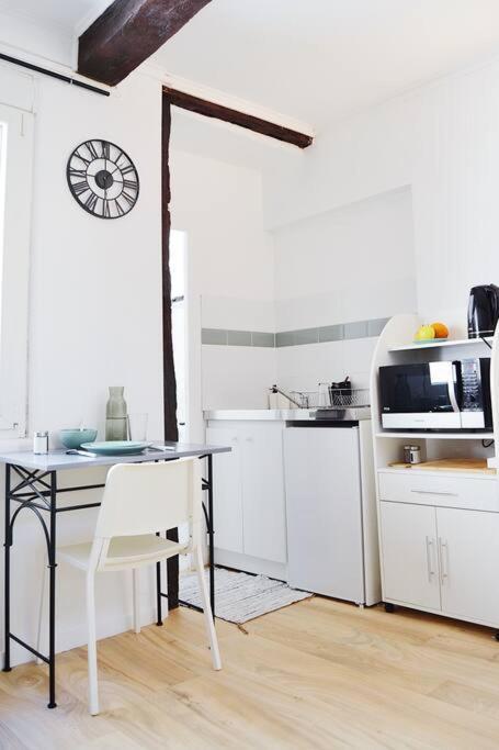 Superbe Studio Au Centre D'Orleans Apartment ภายนอก รูปภาพ